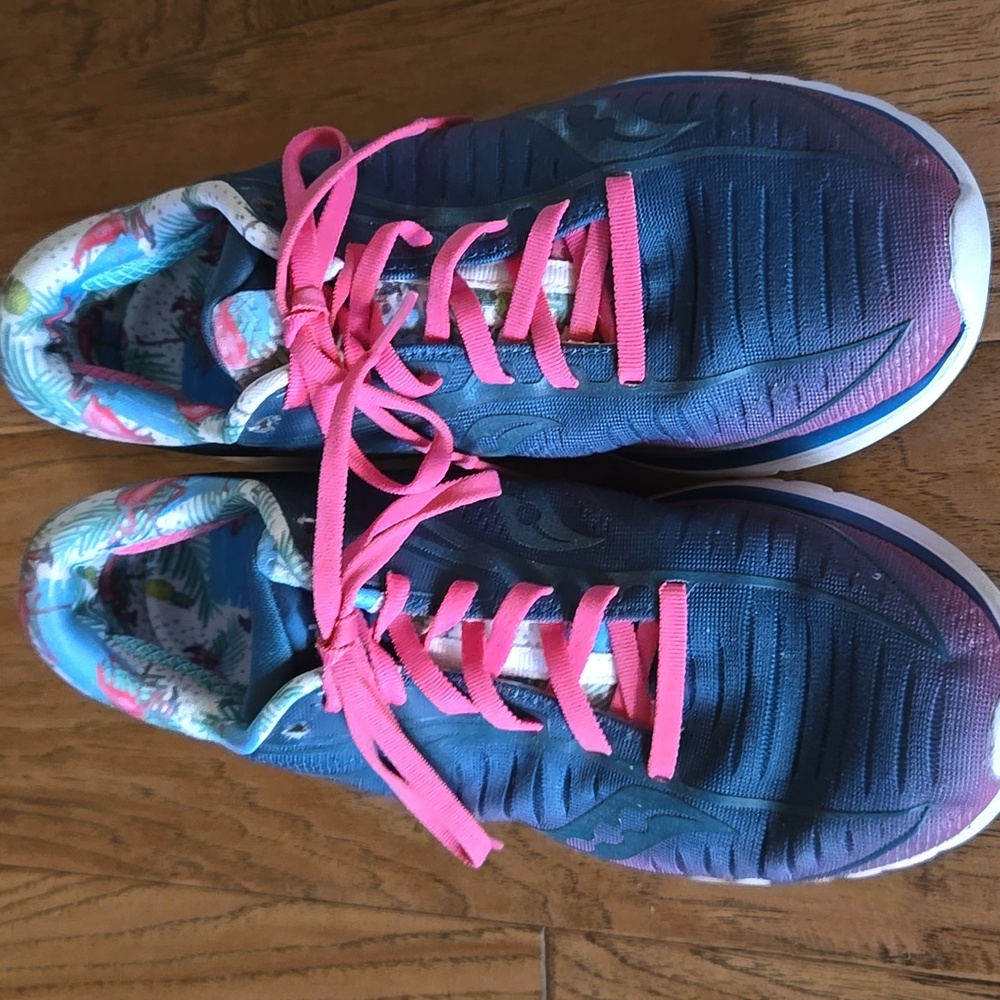 Saucony Kinvara 10 Flamingo Special Edition  Athletic Sneakers, Women’s Size 9